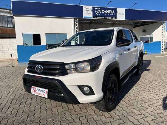 TOYOTA HILUX 2.8 SR CHALLENGE 4X4 CD 16V DIESEL 4P AUTOMÁTICO